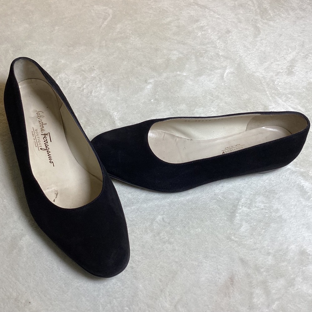 Salvatore Ferragamo Black Suede Ballet Flats DY 20860 C19 Women's 7.5 C Italy
